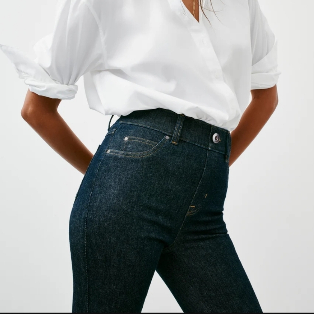 Spanx Original Everywear High Rise Flare Jeans New With Tags - Picture 3 of 13